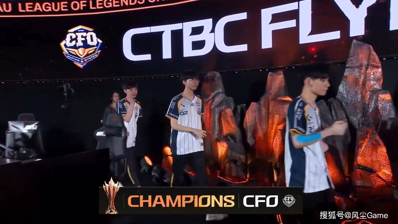 LOL第14支S赛队伍诞生!卡萨BO5一场不赢,沦为LCP赛区3号种子