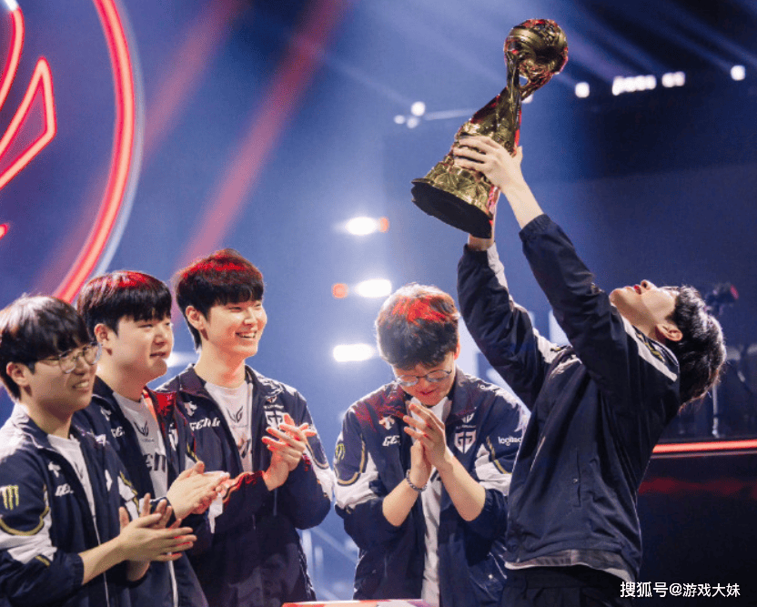 LOL更新战队实力排行榜，BLG下滑到第5名，LCK包揽前(qián)二(èr)
