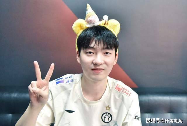 LOL:BLG被曝不是全华班,只因打野Shadow护照是意大利!