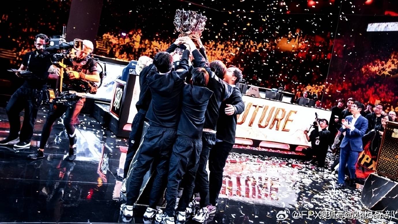 BLG放弃全华班阵容！957直播爆料：ELK离队，Viper3加盟