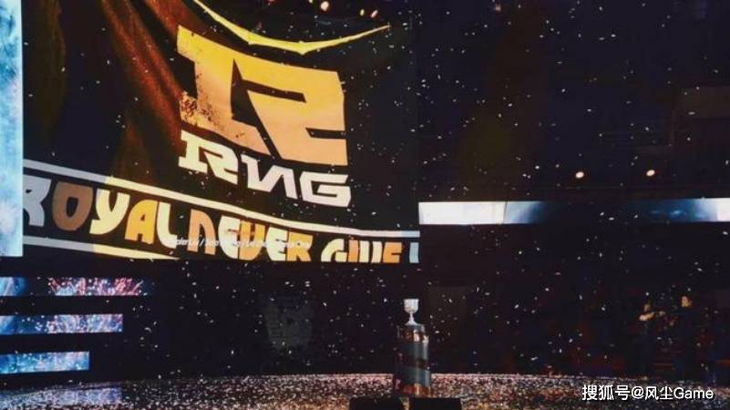 Faker比赛切屏监督多兰!LPL转会规则曝光:选手拒绝竞拍禁赛半年