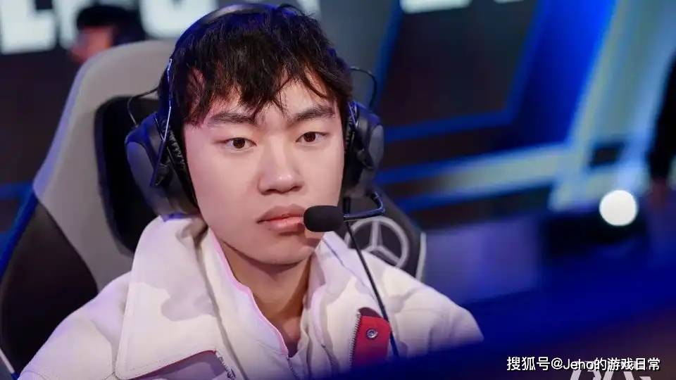 LOL 主播禁谈 BLG!绿毛将被踢,JDG 千万抢 Zeus?