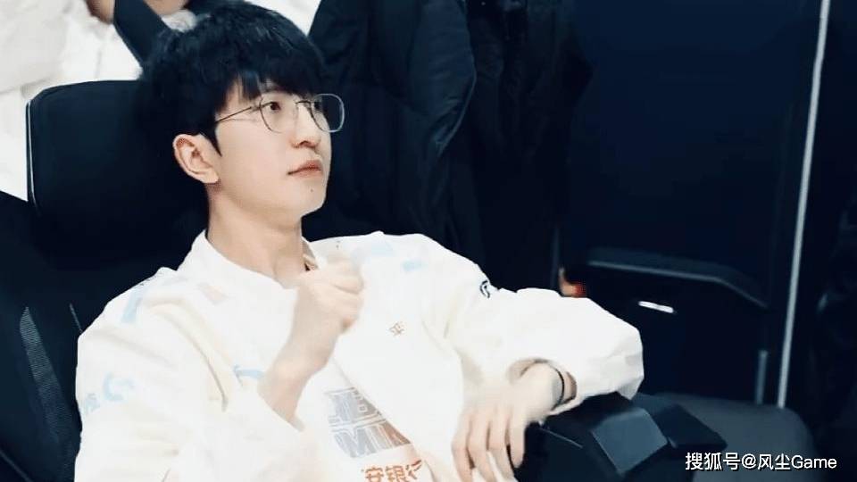 IG转会期迎来二次反转!Doggo拒绝邀约,下路双人组开天窗