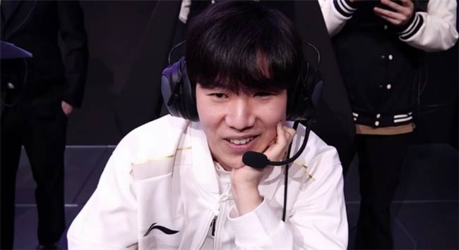 【一竞技1JingJi】LOL:LPL转会期改革失败 众多一线选手休息或退役!