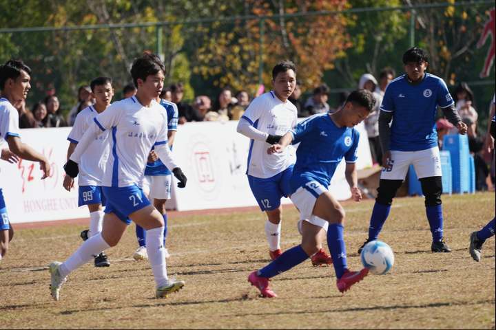 首届西南边境高校留学生足球超级联赛在滇西科技师范学院开幕