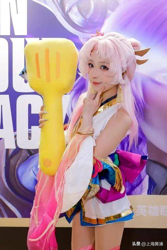 现场已挤爆！英雄联盟全球总决赛主题快闪店来了！