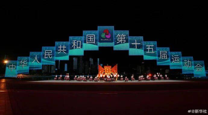 名场面来了！苏炳添、马龙领唱