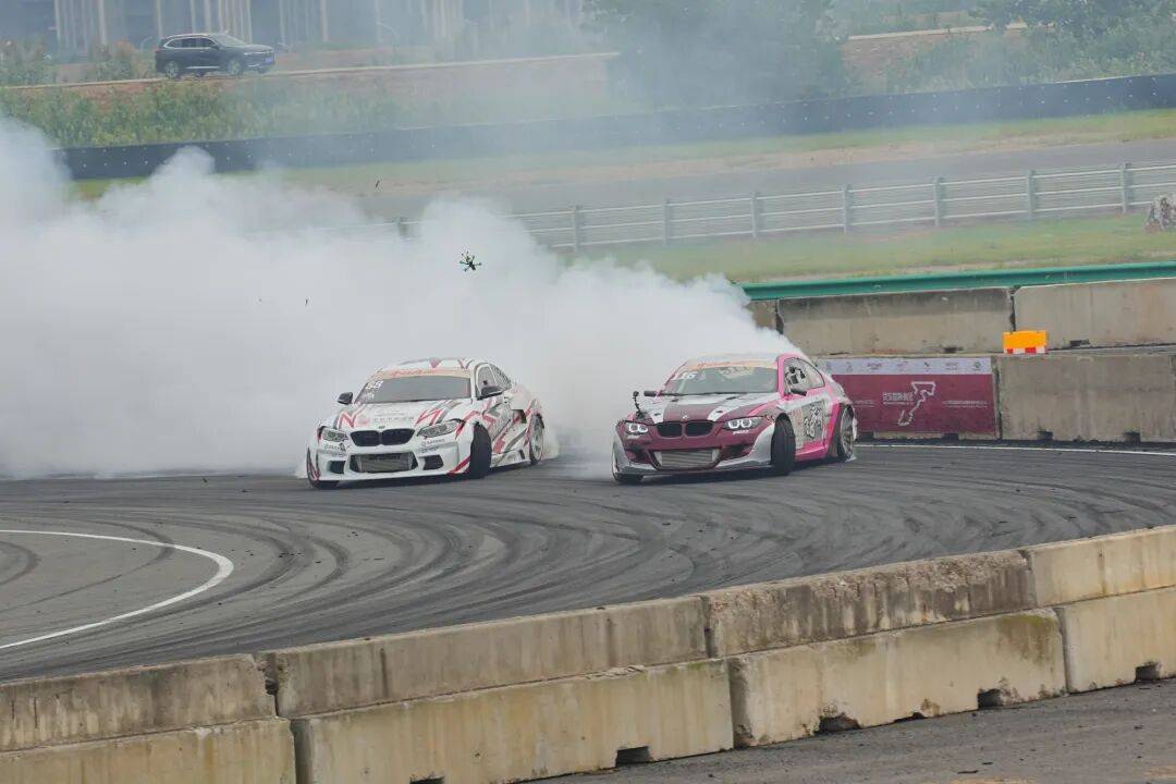 破纪录！武汉国庆名场面，火上央视