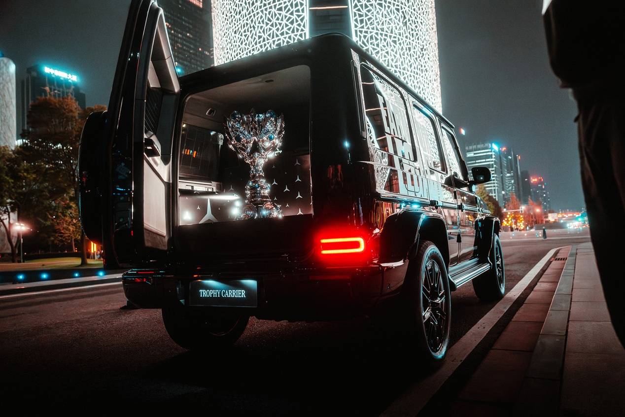 奔驰纯电CLA、纯电G级助阵2025英雄联盟全球总决赛