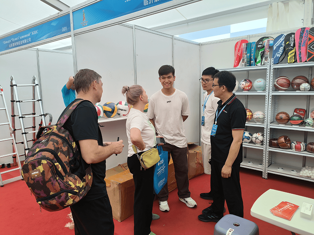 刷屏！2025，临沂国际社交“名场面”！