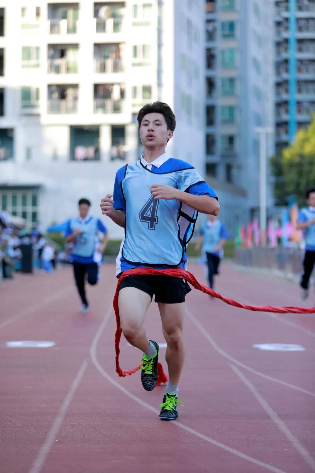 镜头里的校运会 | 冲线名场面合集