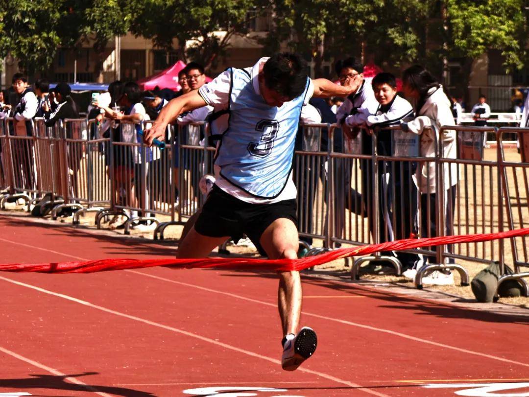 镜头里的校运会 | 冲线名场面合集