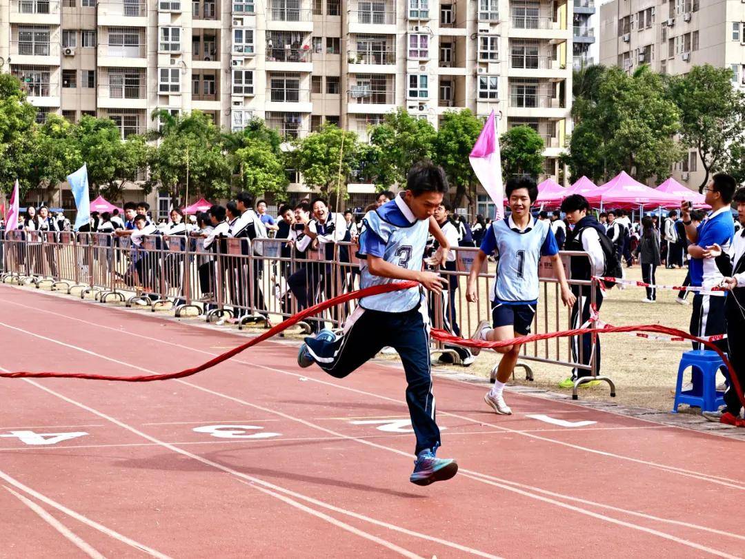 镜头里的校运会 | 冲线名场面合集