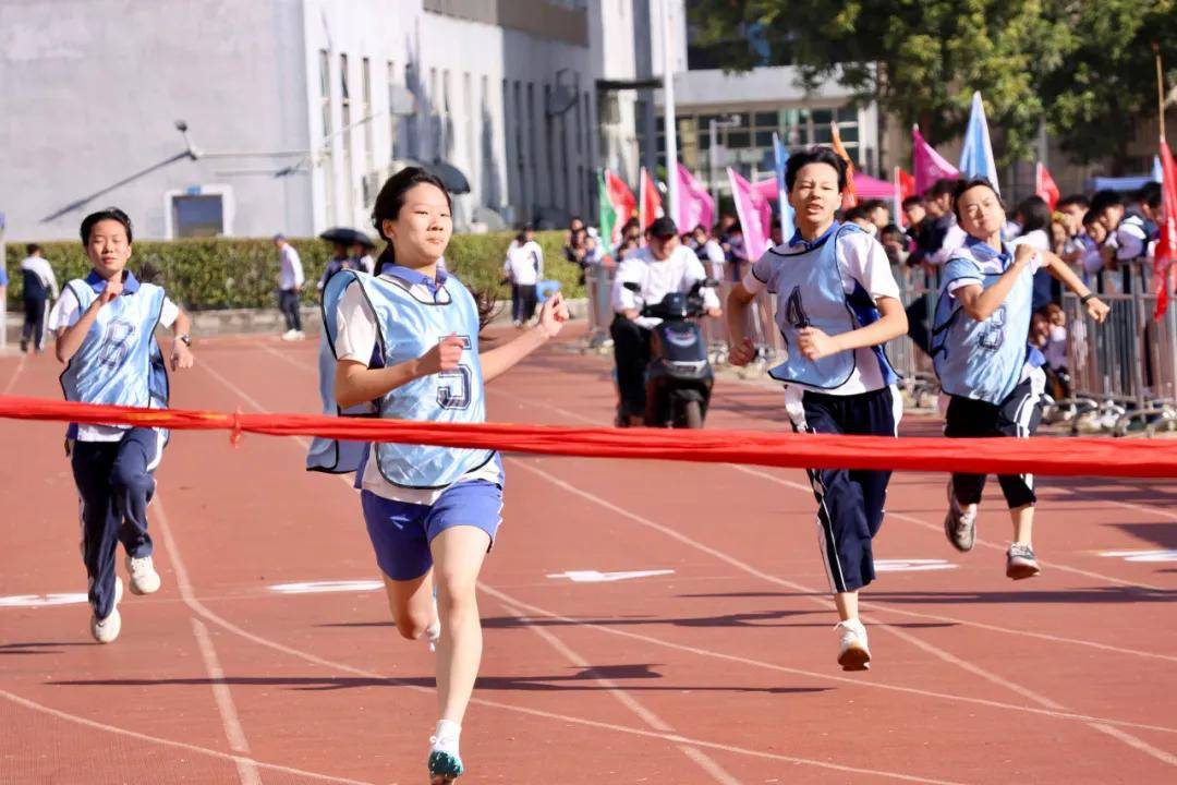 镜头里的校运会 | 冲线名场面合集