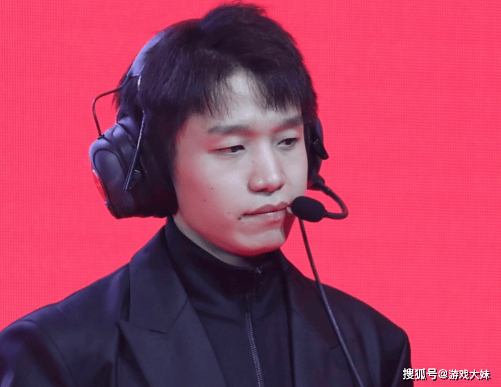 LOL堪称传奇的5位选手，凭自己能力改变联盟生态，官方因他改规则