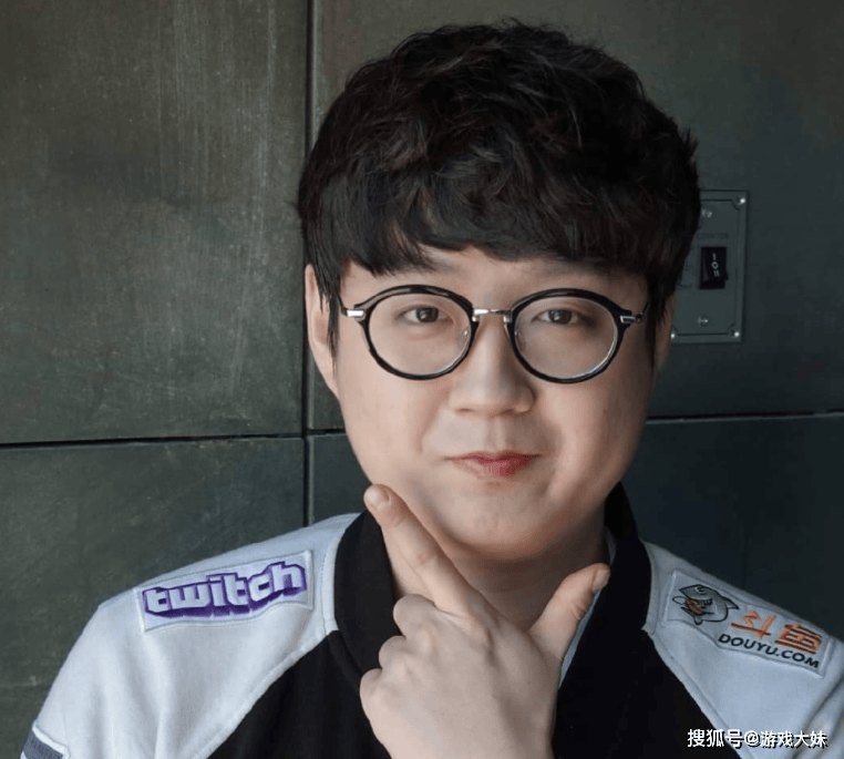 谁是LOL最佳辅助选手，官方发起投票，meiko只排名第三