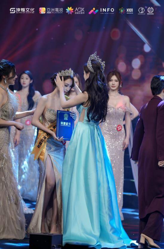 从冠军到评委：龚慧玲亮相2025全球中华小姐总决赛中国总决赛 诠释美丽责任